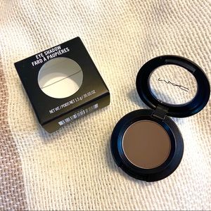 MAC Bowl Out Matte Eye Shadow
